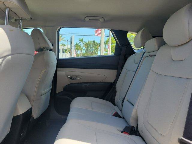 Used 2025 Hyundai Tucson SE FWD image 19