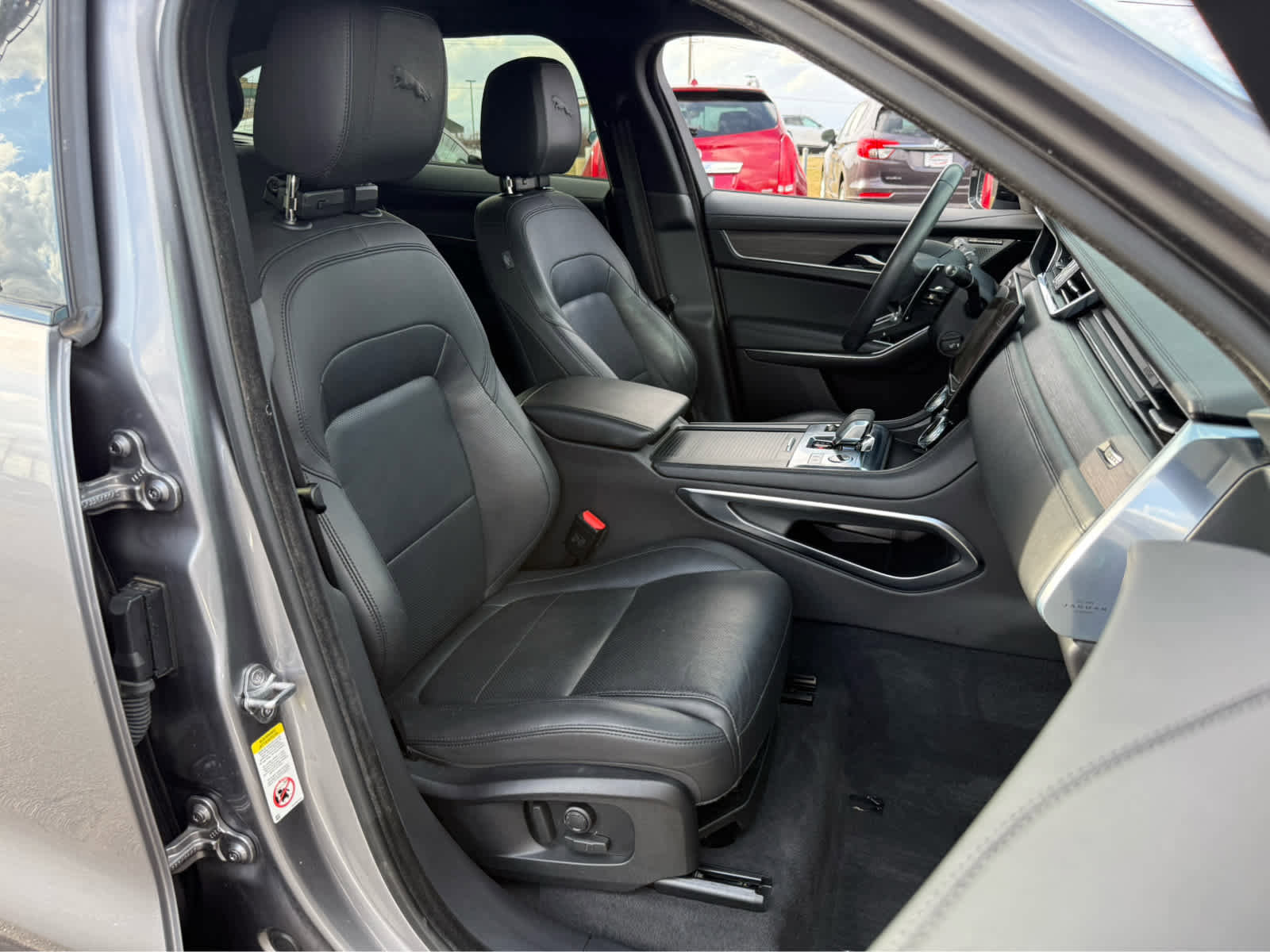 Used 2023 Jaguar F-PACE S image 22