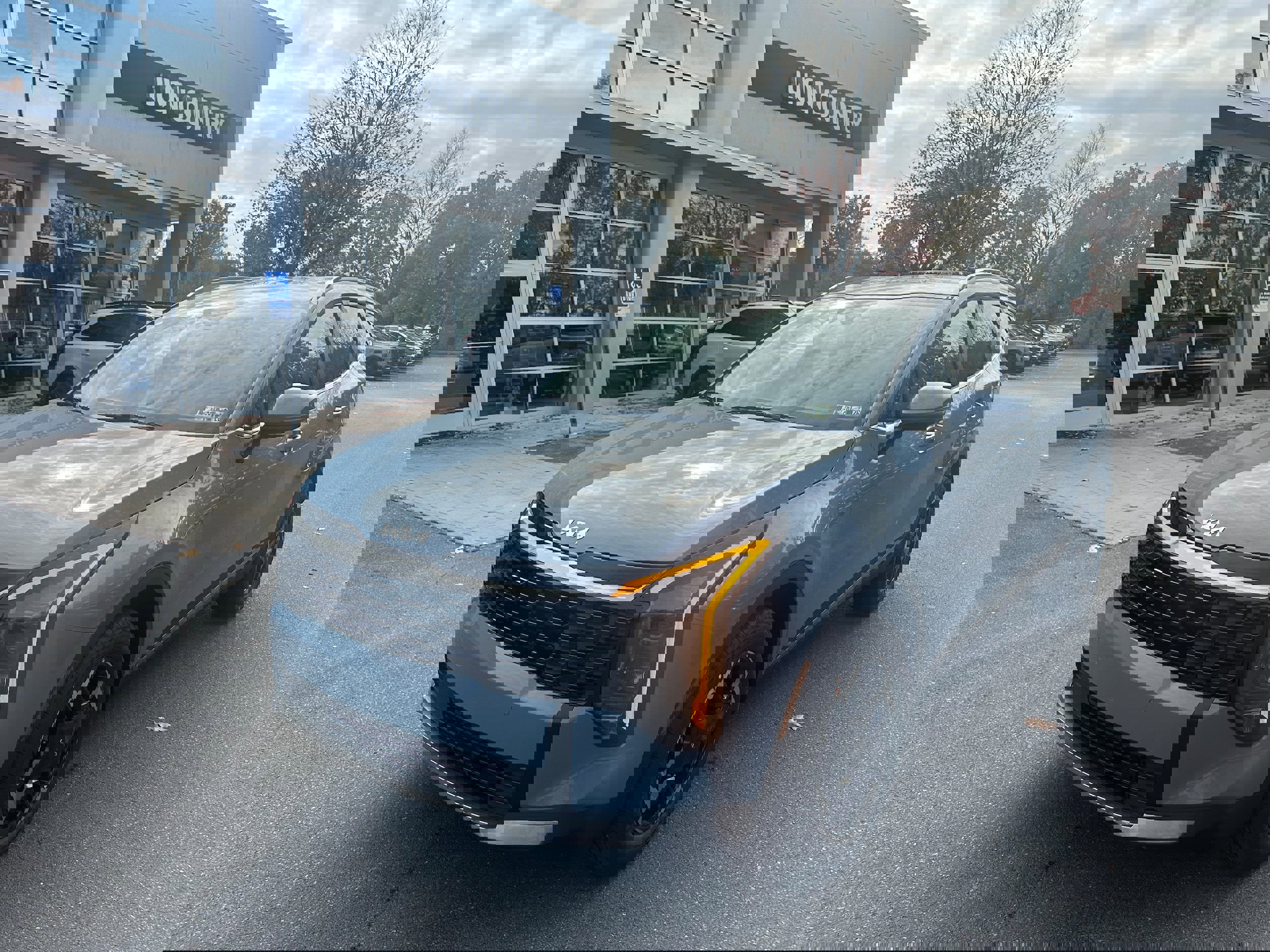 New 2026 Kia Sportage EX