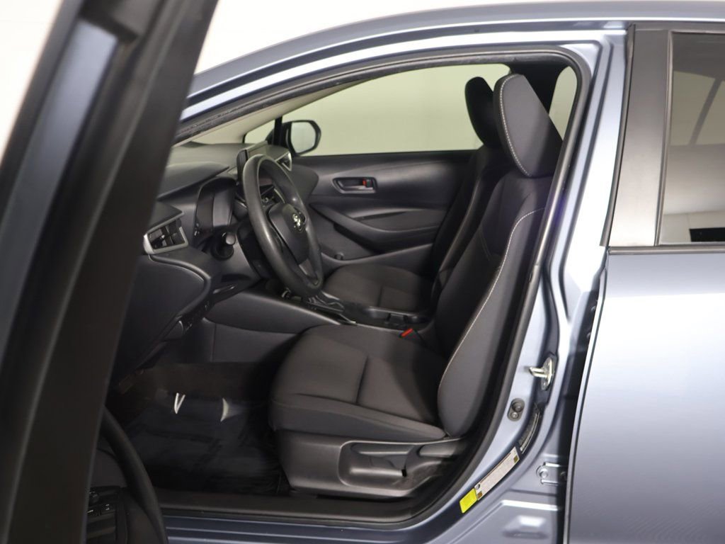 Used 2023 Toyota Corolla LE image 25