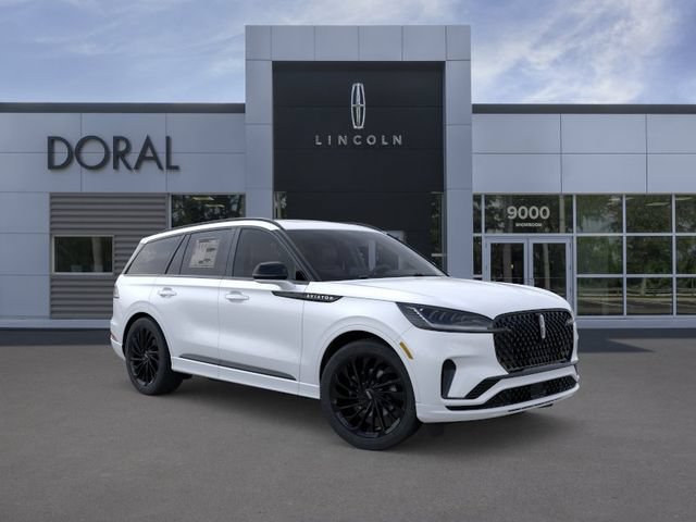 New 2026 Lincoln Aviator Reserve w/ Jet Appearance Package RWD image 7