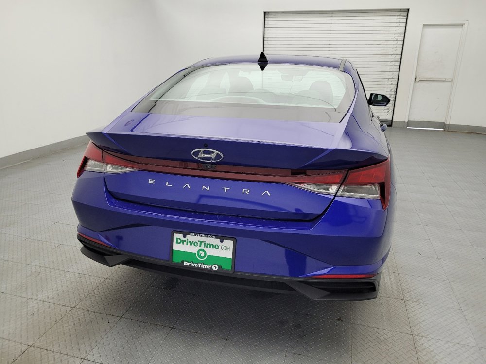 Used 2023 Hyundai Elantra SEL w/ Winter Weather Package image 7