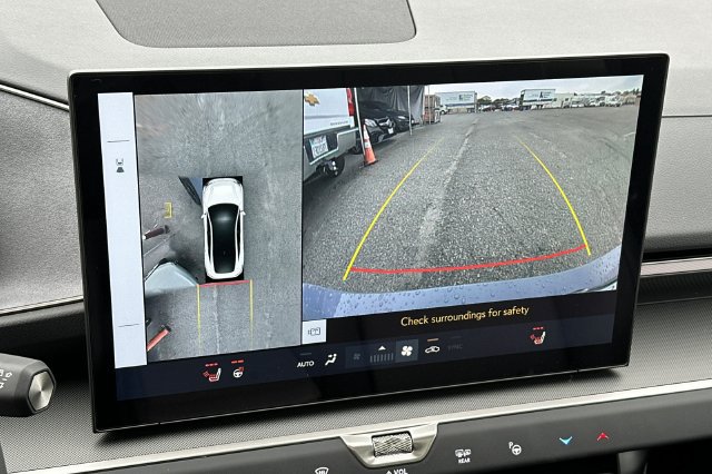 New 2026 Lexus ES 350h w/ Cold Area Package FWD image 16
