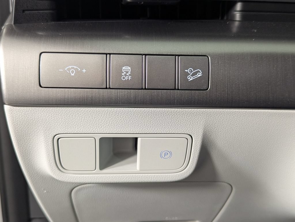 New 2026 Hyundai Kona SEL Premium FWD image 13