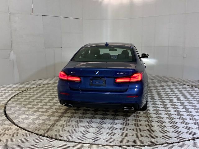 Used 2021 BMW 530i xDrive w/ Premium Package image 18