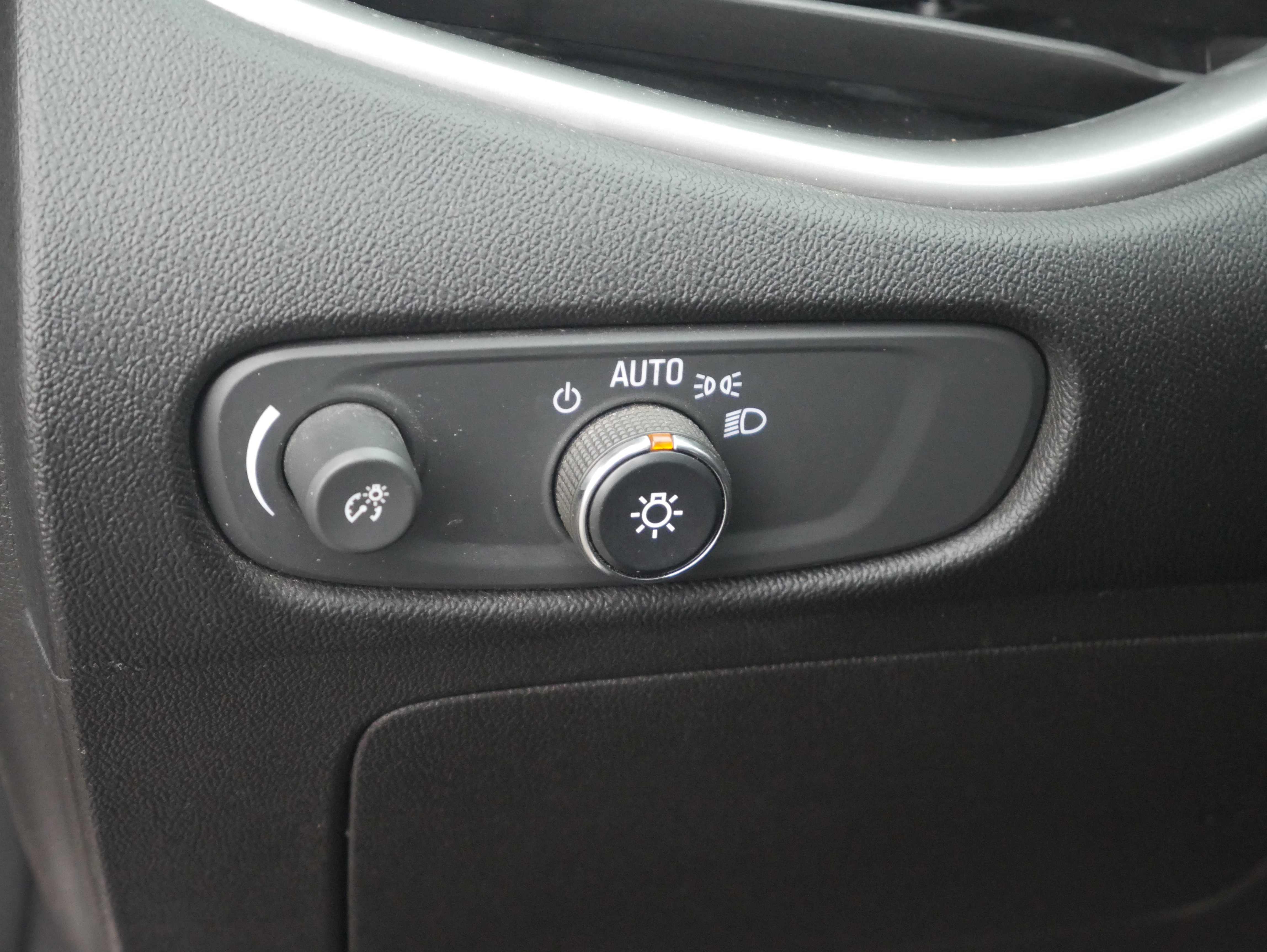 Used 2022 Chevrolet Malibu LT FWD image 6