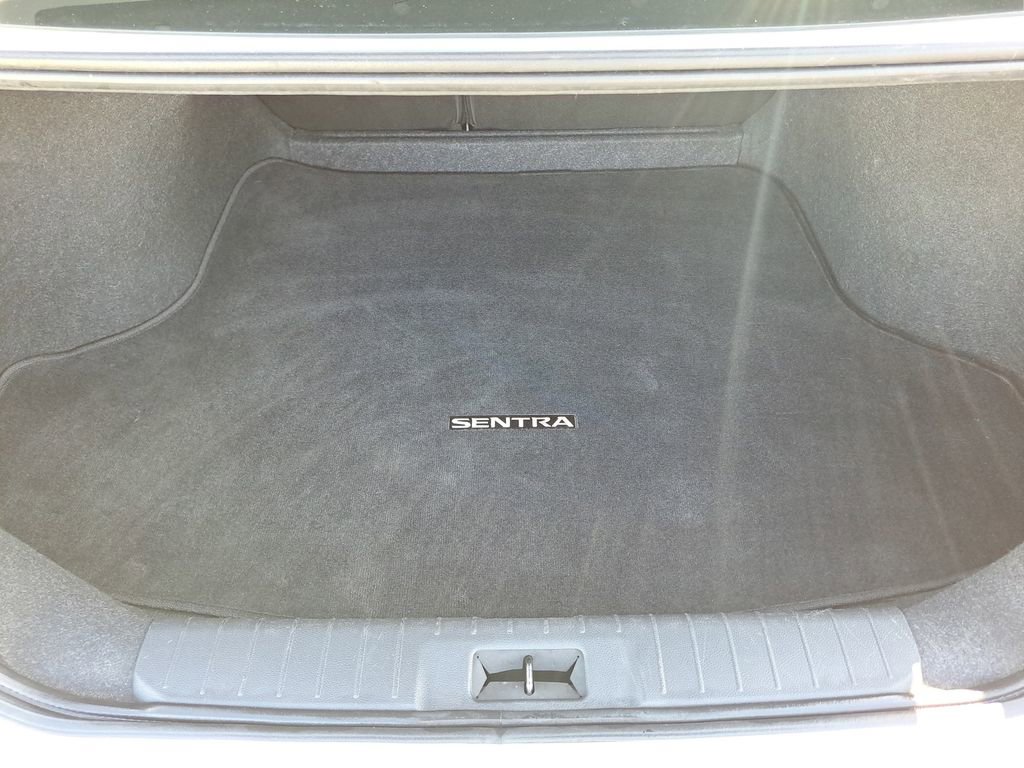 Used 2023 Nissan Sentra SV FWD image 11