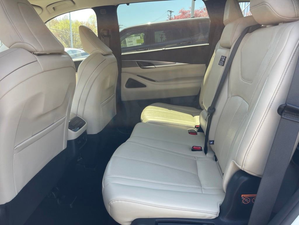 Used 2023 INFINITI QX60 Luxe w/ Cargo Package AWD/4WD image 14