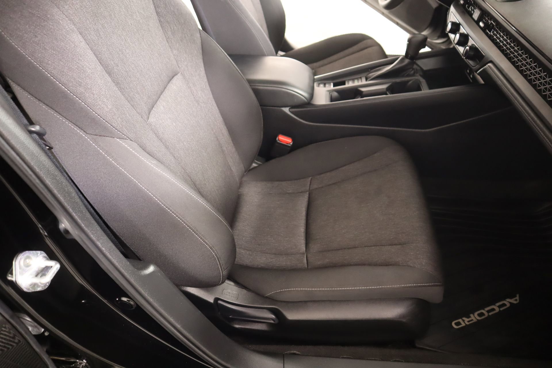 Used 2023 Honda Accord EX image 13