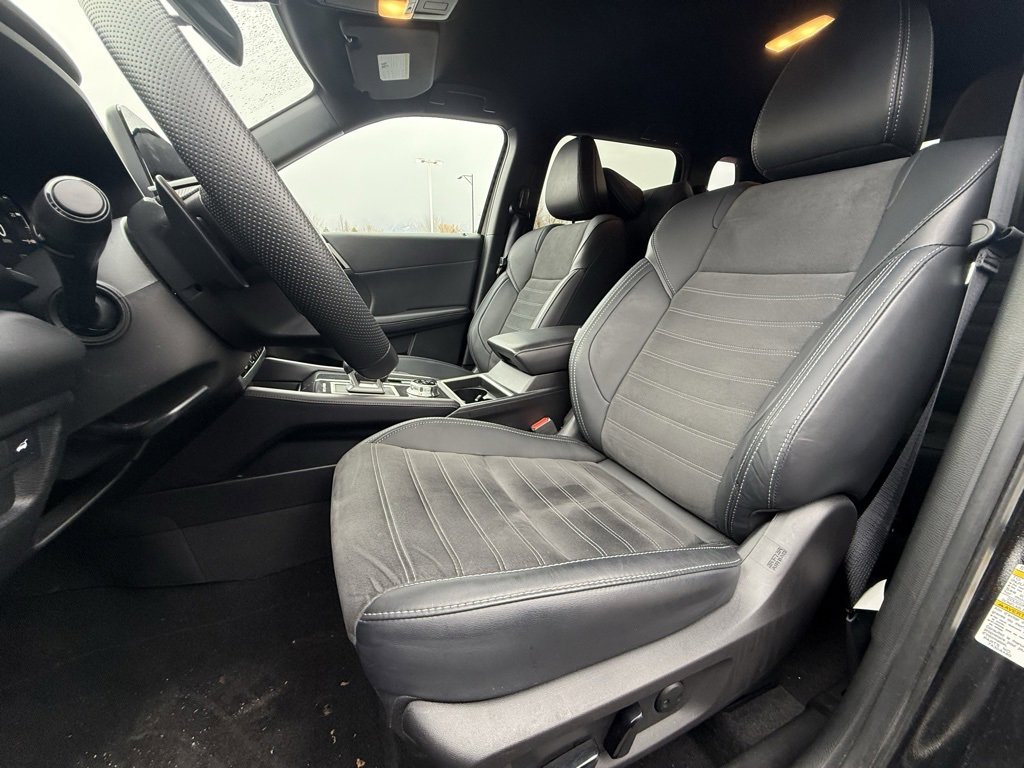 Used 2024 Mitsubishi Outlander SE image 10