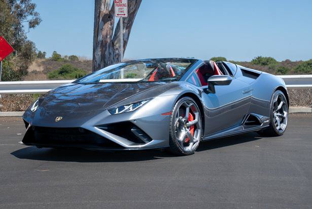 Used 2020 Lamborghini Huracan EVO RWD image 3