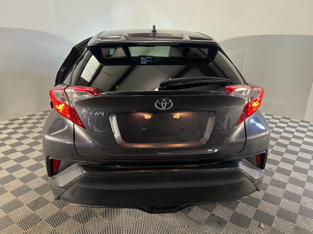 Used 2021 Toyota C-HR LE image 6