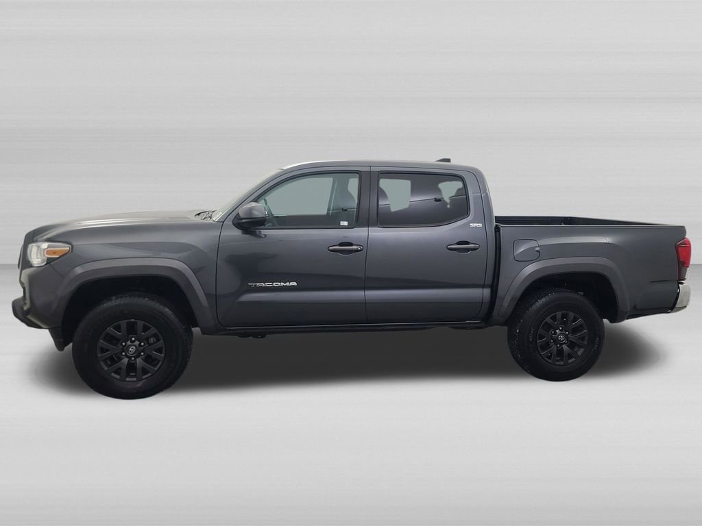 Used 2023 Toyota Tacoma SR5 AWD/4WD image 9