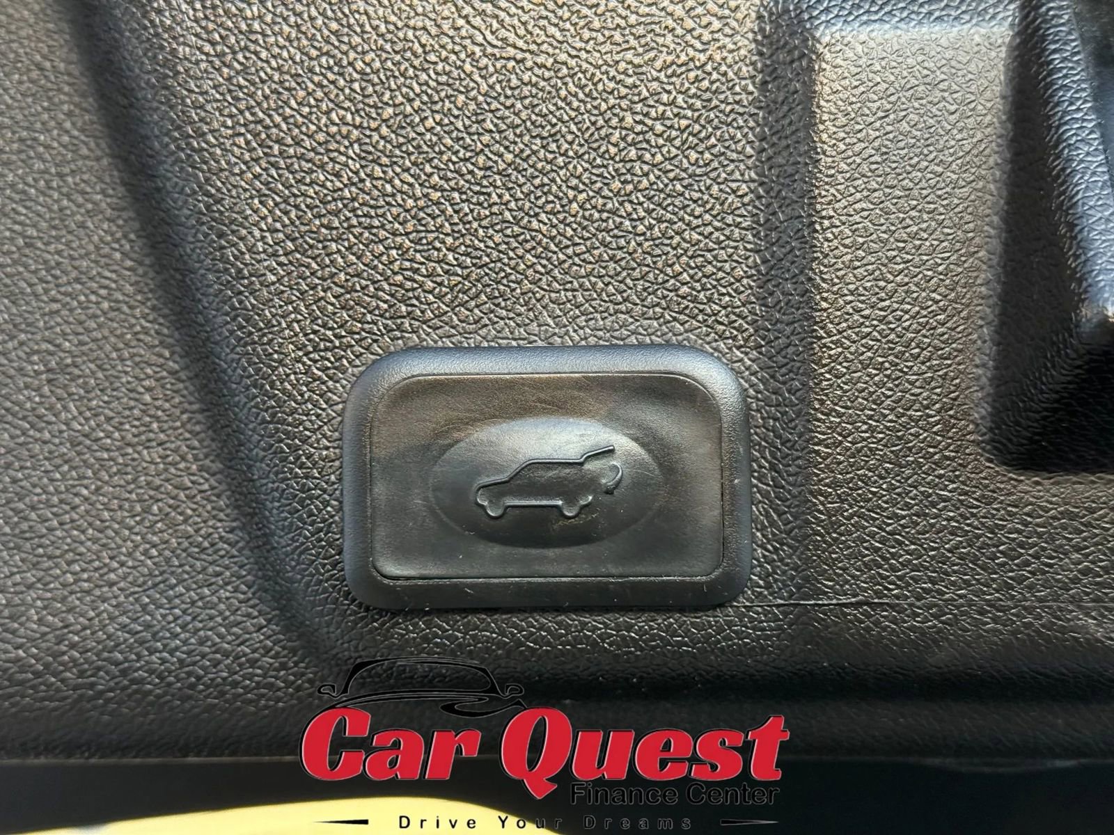 Used 2017 Buick Enclave Leather image 16