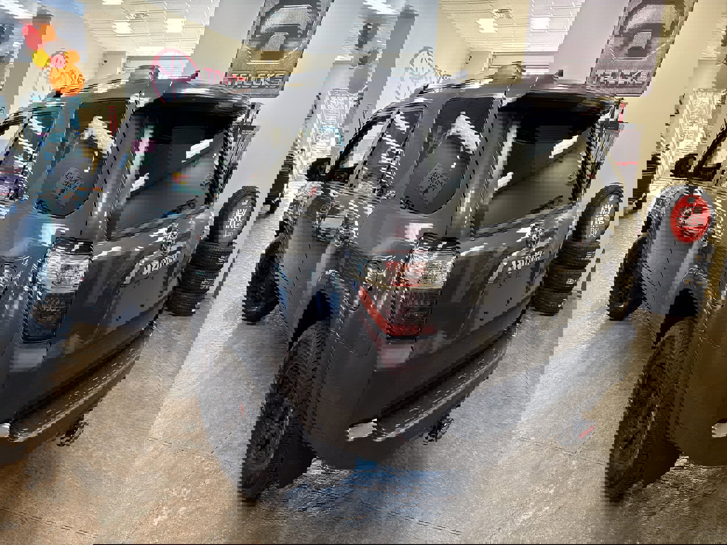 Used 2021 Toyota 4Runner SR5 Premium w/ Moonroof Package image 6