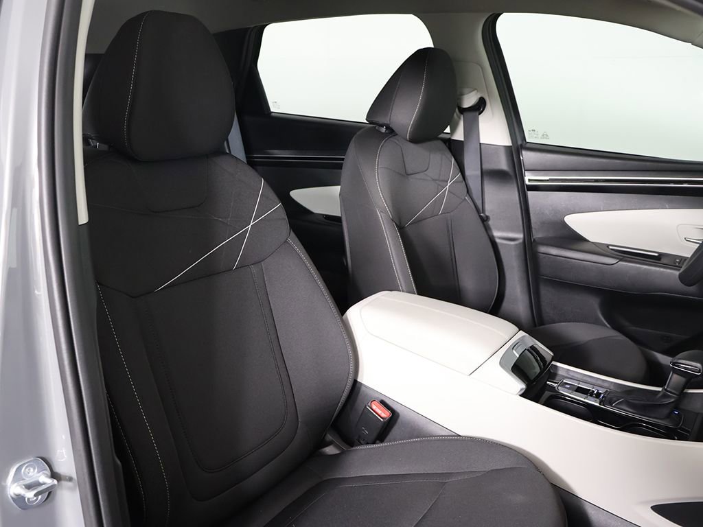 Used 2024 Hyundai Tucson SE image 34