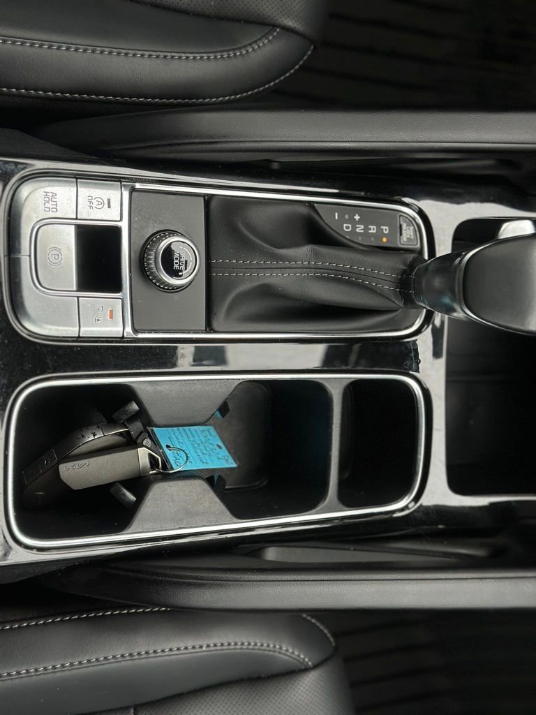 Used 2024 Kia Telluride S image 19