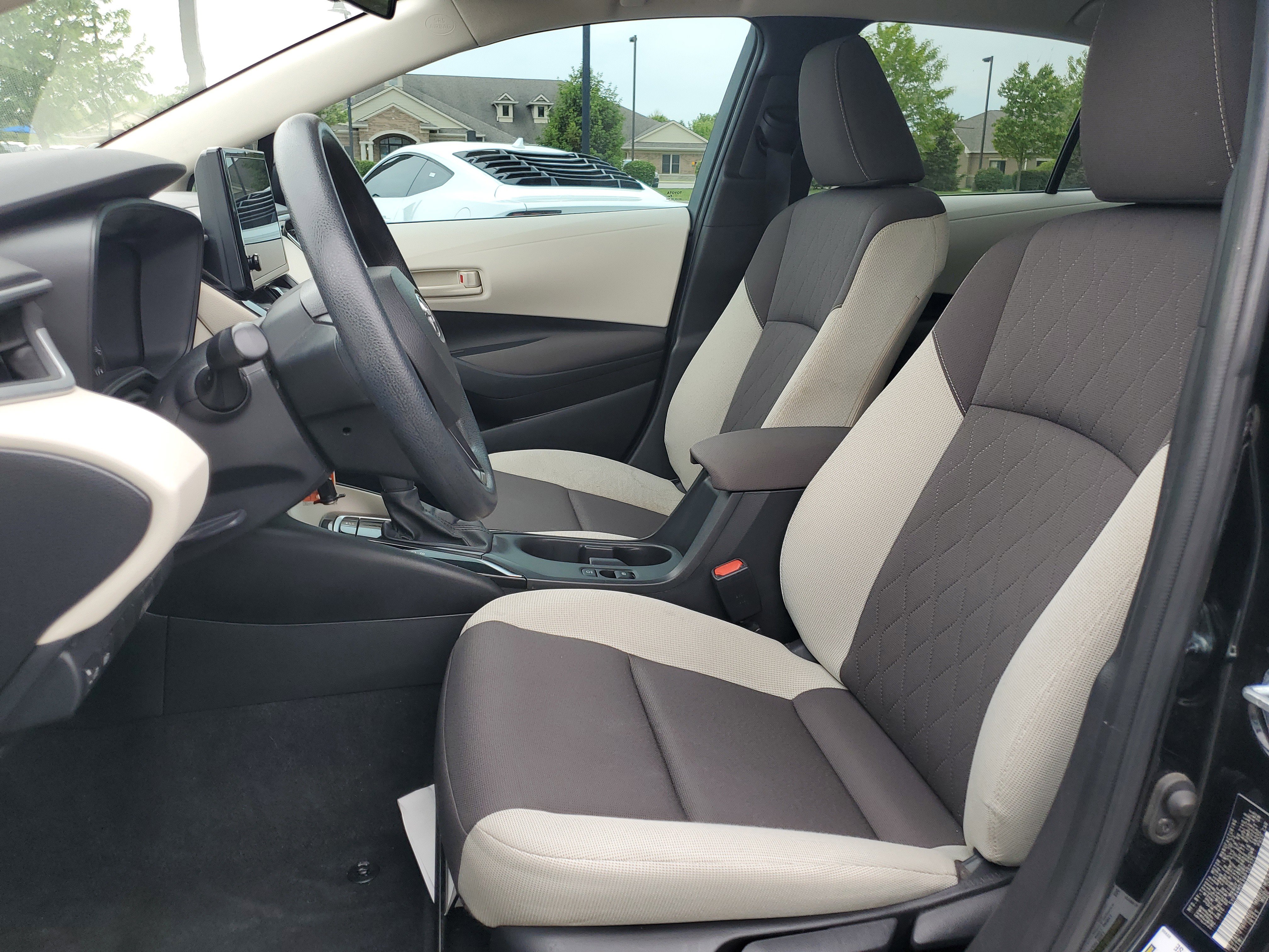 Used 2024 Toyota Corolla LE FWD image 18