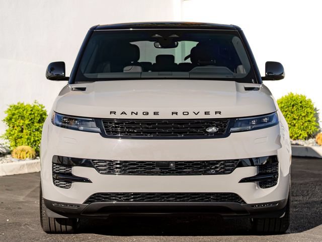 Certified 2026 Land Rover Range Rover Sport SE AWD/4WD image 3