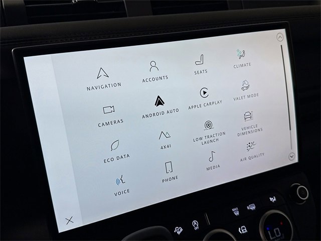 New 2026 Land Rover Defender 130 X-Dynamic SE image 15