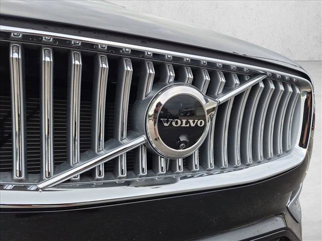 Used 2025 Volvo XC90 B6 Ultra w/ Protection Package Premier AWD/4WD image 16