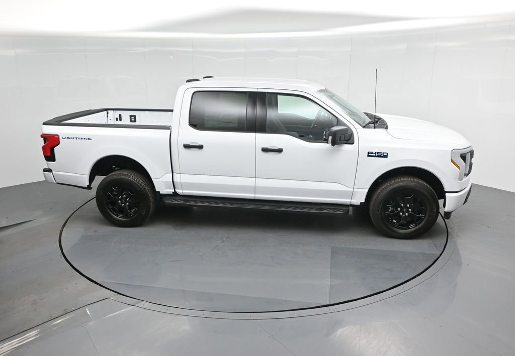 New 2025 Ford F150 Lightning XLT image 54