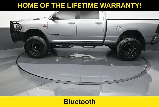Used 2022 RAM 2500 Big Horn w/ Night Edition AWD/4WD image 4