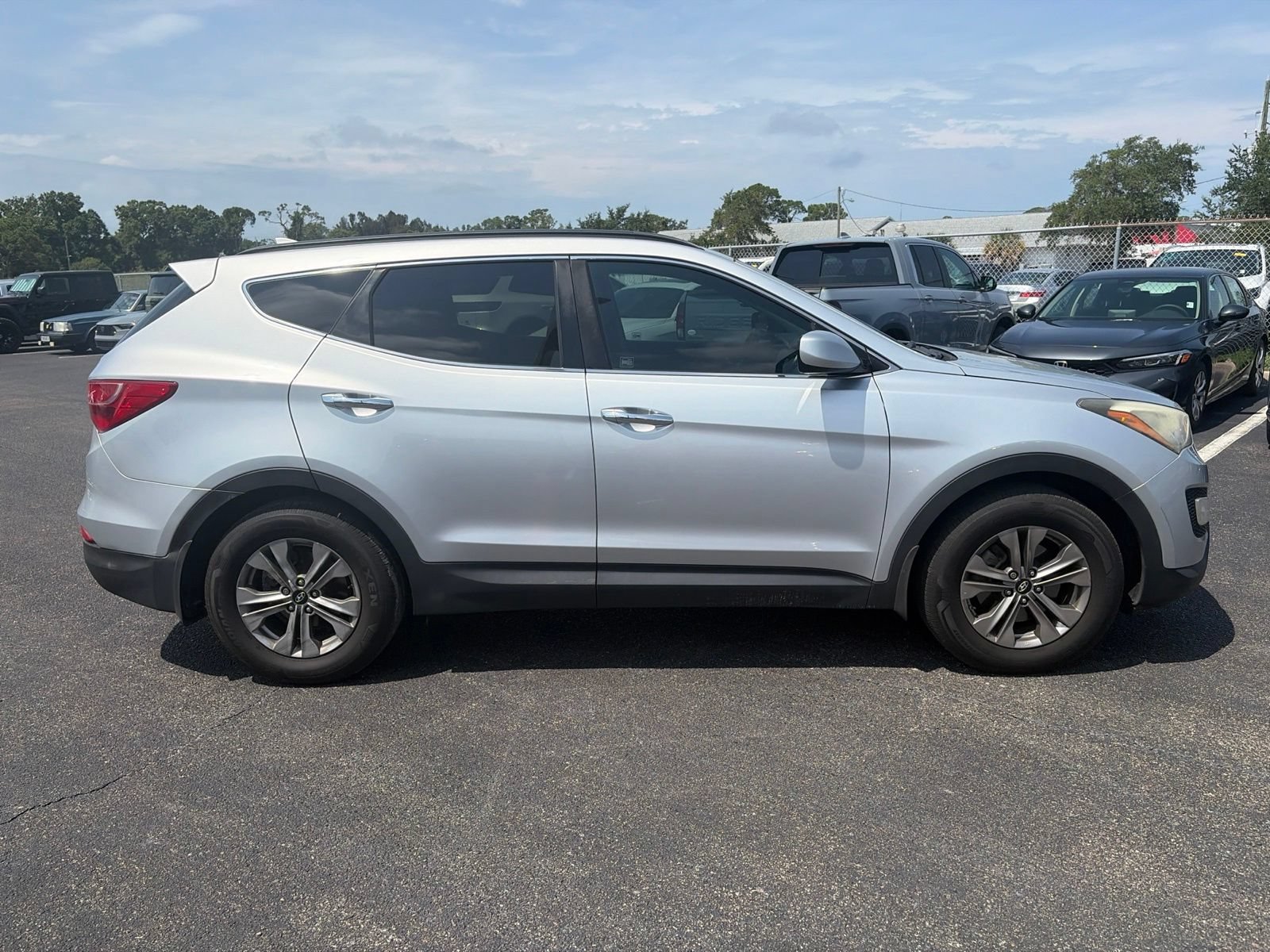 Used 2016 Hyundai Santa Fe Sport w/ Option Group 02 FWD image 8