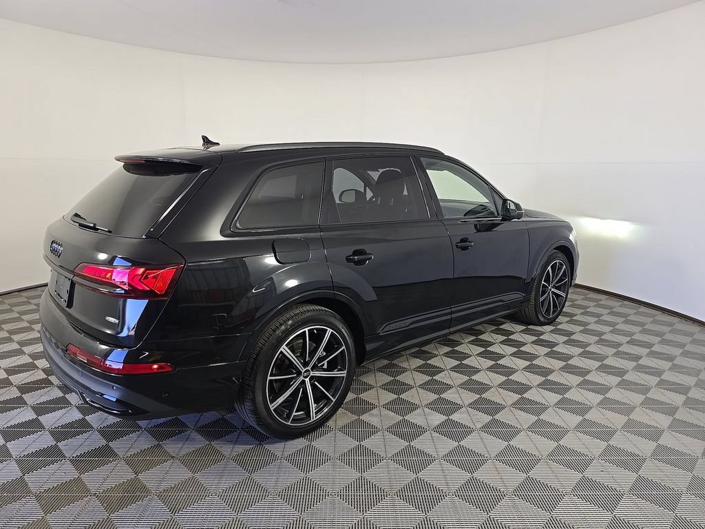 Used 2023 Audi Q7 3.0T Prestige w/ Prestige Package AWD/4WD image 4