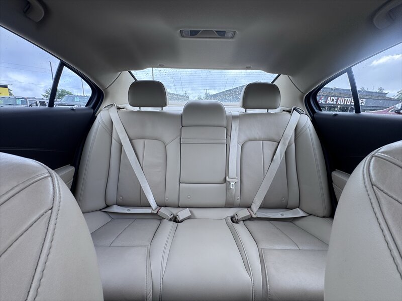 Used 2014 Buick LaCrosse Premium FWD image 11