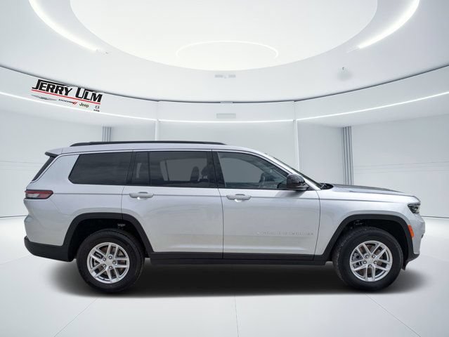 New 2026 Jeep Grand Cherokee L Laredo RWD image 2