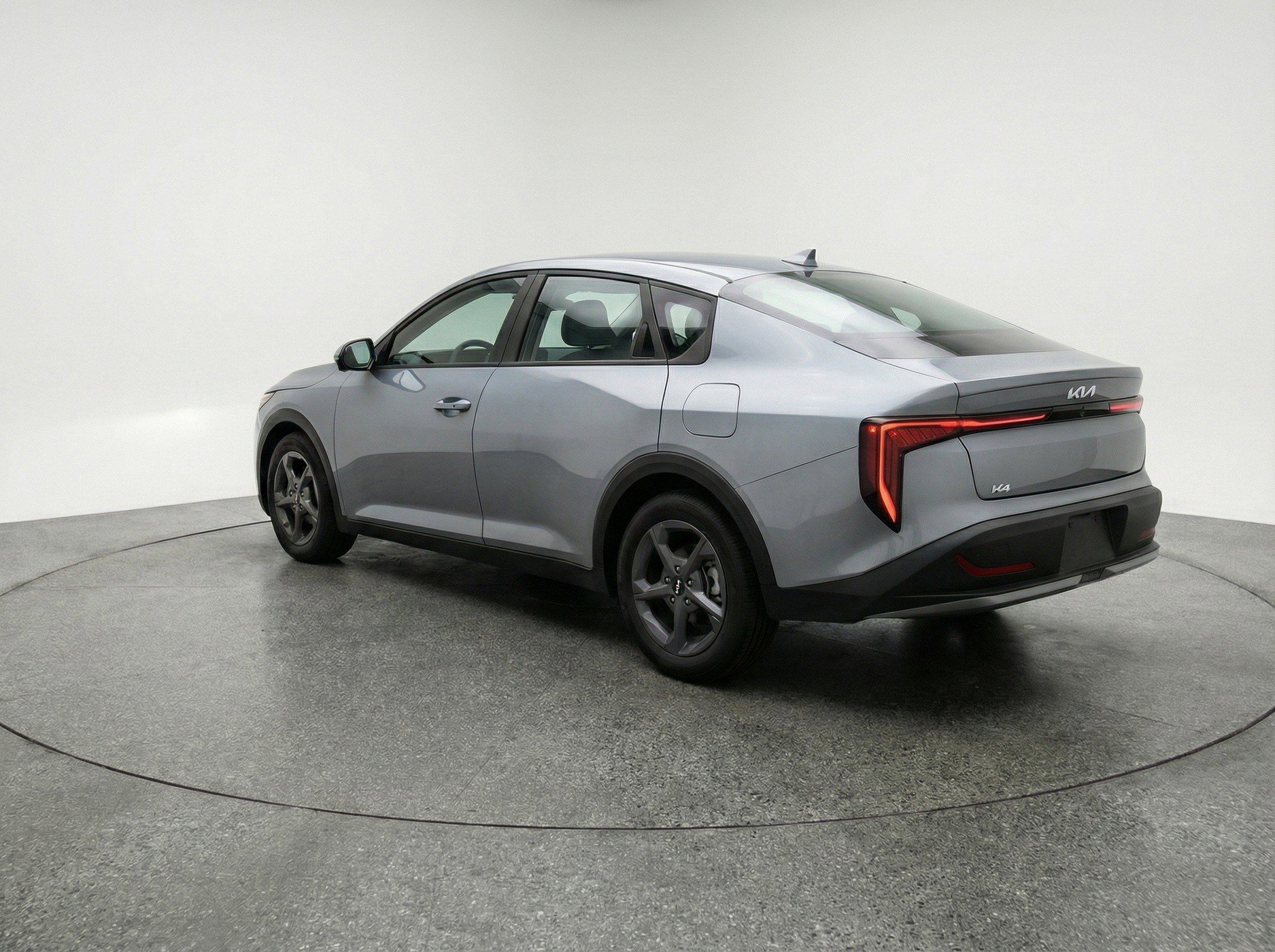 Used 2025 Kia K4 LXS image 6