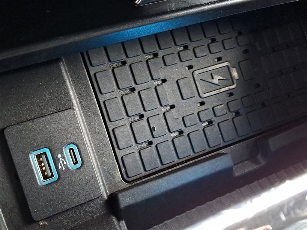 Used 2024 Ford Expedition Max XLT image 25