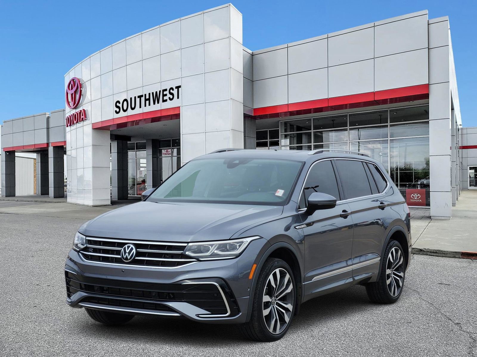 Used 2022 Volkswagen Tiguan SEL R-Line video 2