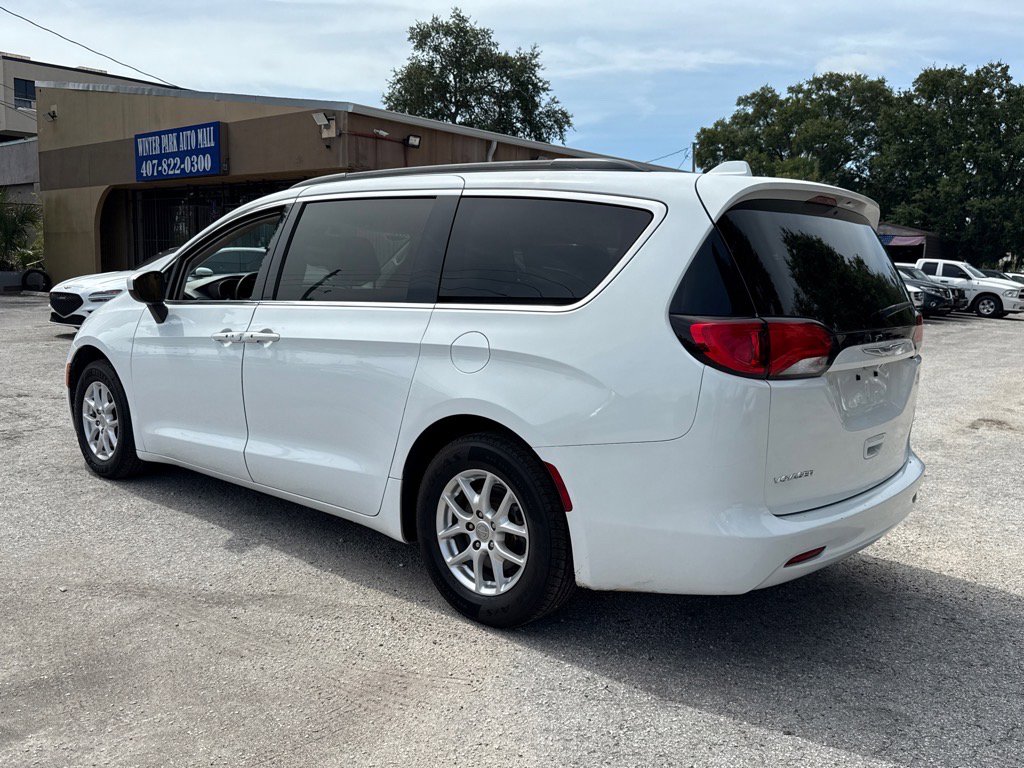 Used 2020 Chrysler Voyager Lxi image 5