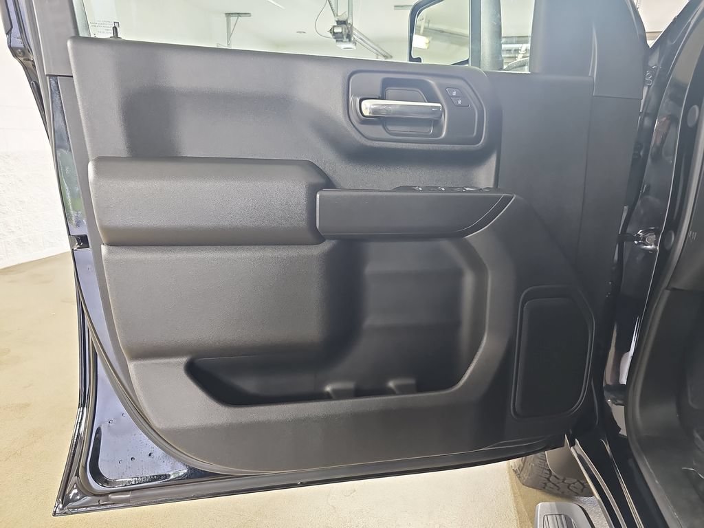 Certified 2025 Chevrolet Silverado 2500 Custom w/ Custom Value Package AWD/4WD image 31