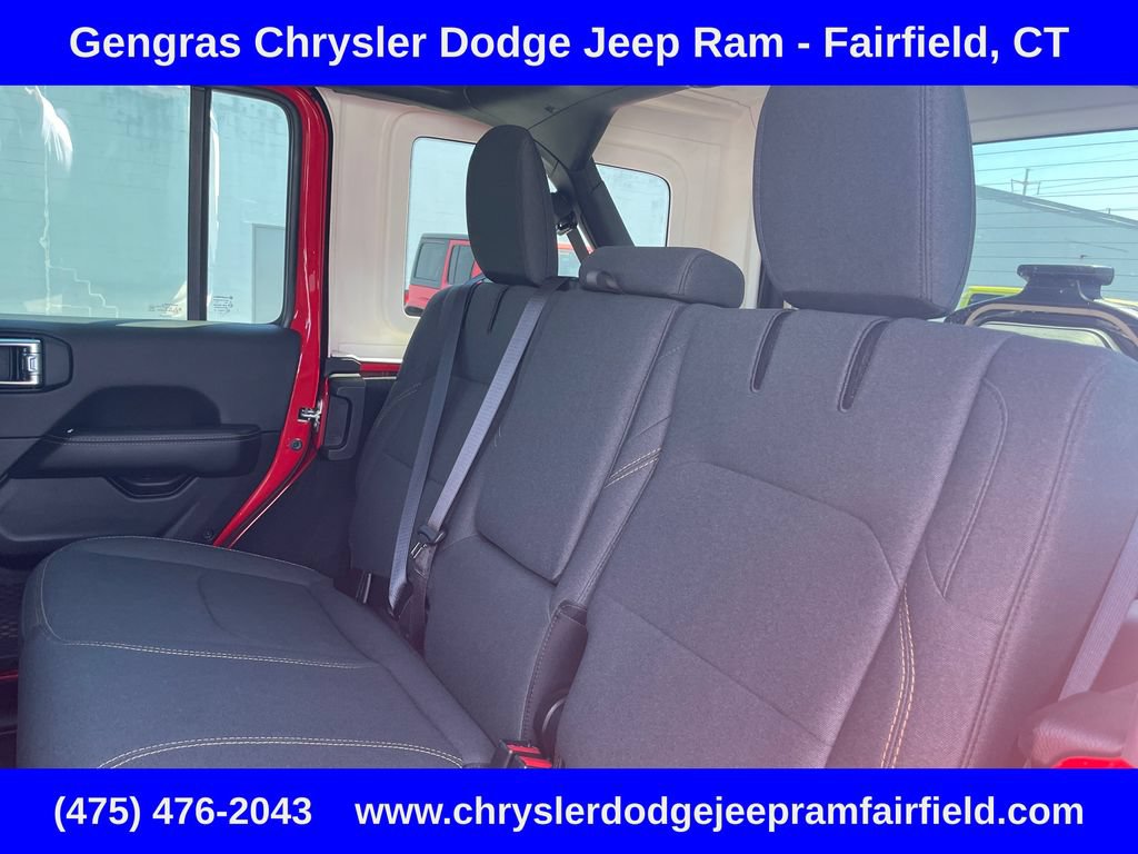 Certified 2025 Jeep Wrangler Unlimited Sahara AWD/4WD image 37