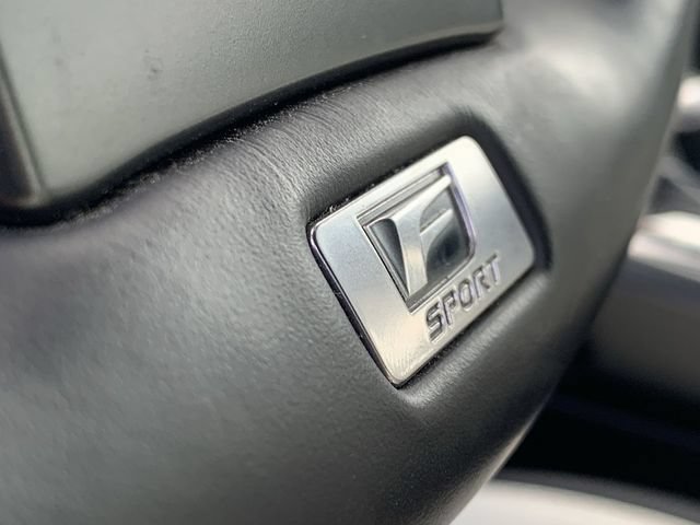 Used 2023 Lexus IS 500 RWD image 10