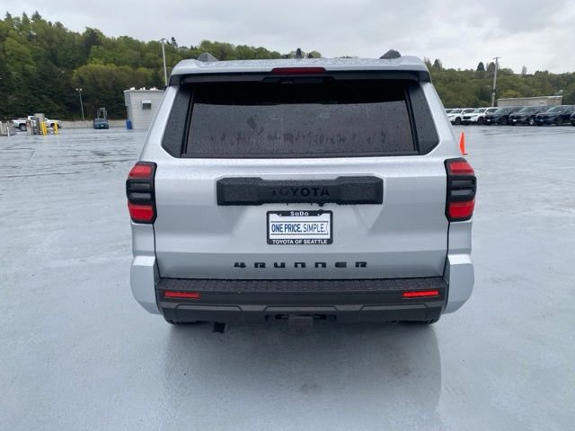 New 2026 Toyota 4Runner SR5 image 9