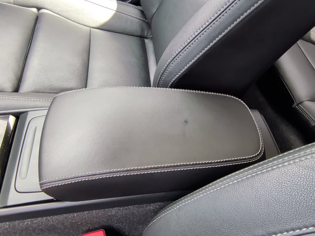 Used 2025 Volvo XC40 B5 Plus AWD/4WD image 30