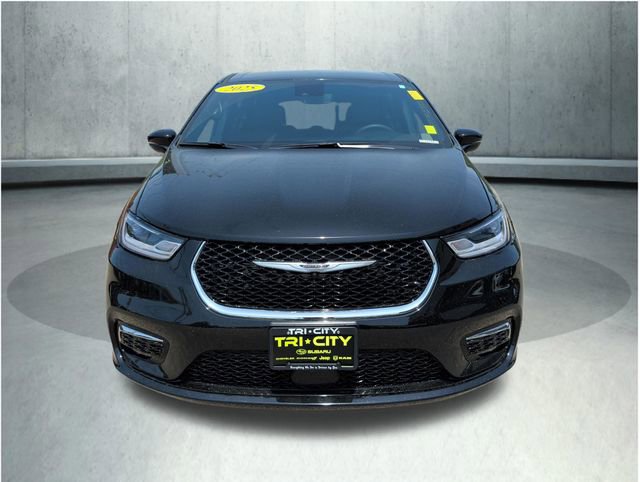 Used 2025 Chrysler Pacifica Select FWD image 10