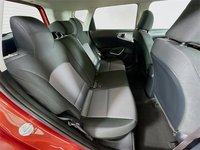 Used 2022 Kia Soul LX image 6