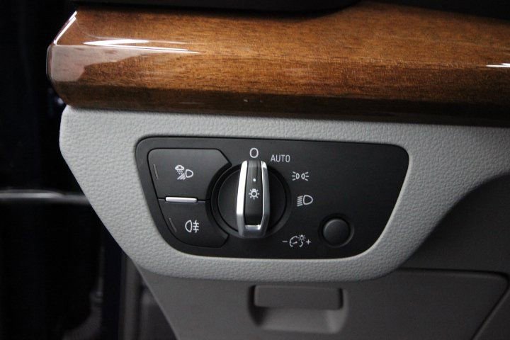 Used 2022 Audi Q5 2.0T Premium w/ Convenience Package AWD/4WD image 14