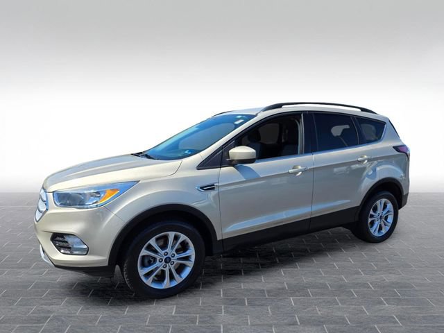 Used 2018 Ford Escape SE w/ Ford Safe & Smart Package AWD/4WD image 3