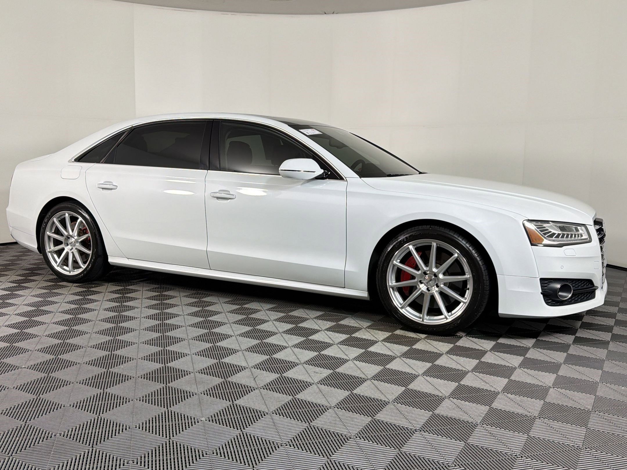 Used 2018 Audi A8 L 3.0T w/ Executive Package AWD/4WD image 5