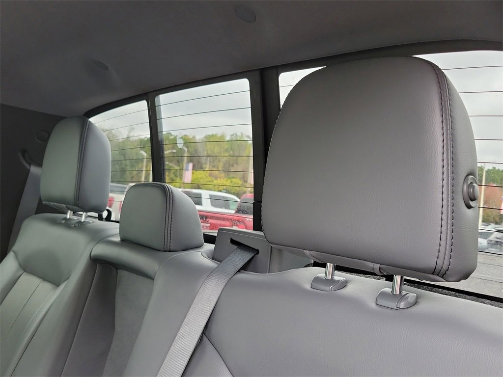 Used 2013 Ford F150 Lariat w/ Luxury Equipment Group image 16