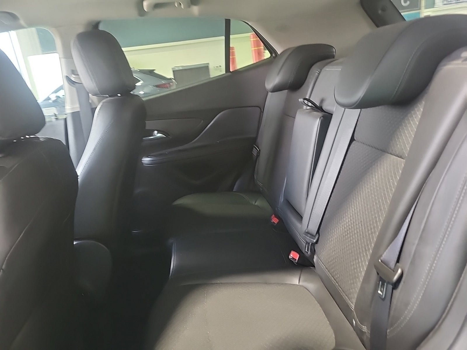 Used 2020 Buick Encore Preferred FWD image 14
