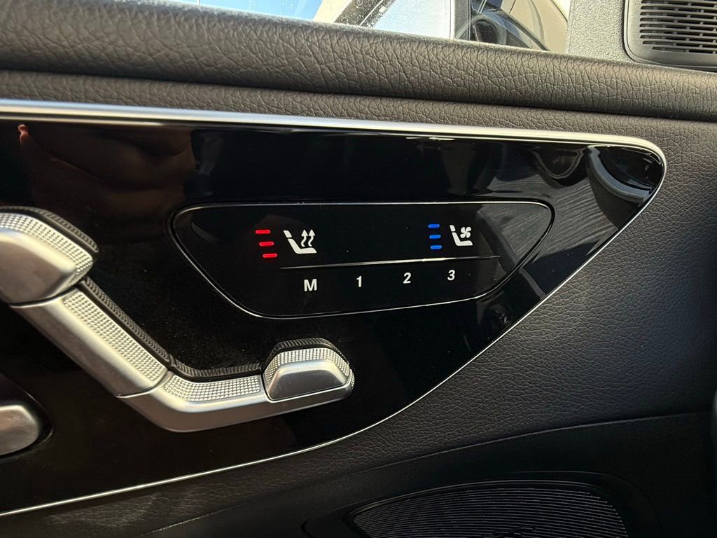 Used 2024 Mercedes-Benz C 300 Sedan image 27