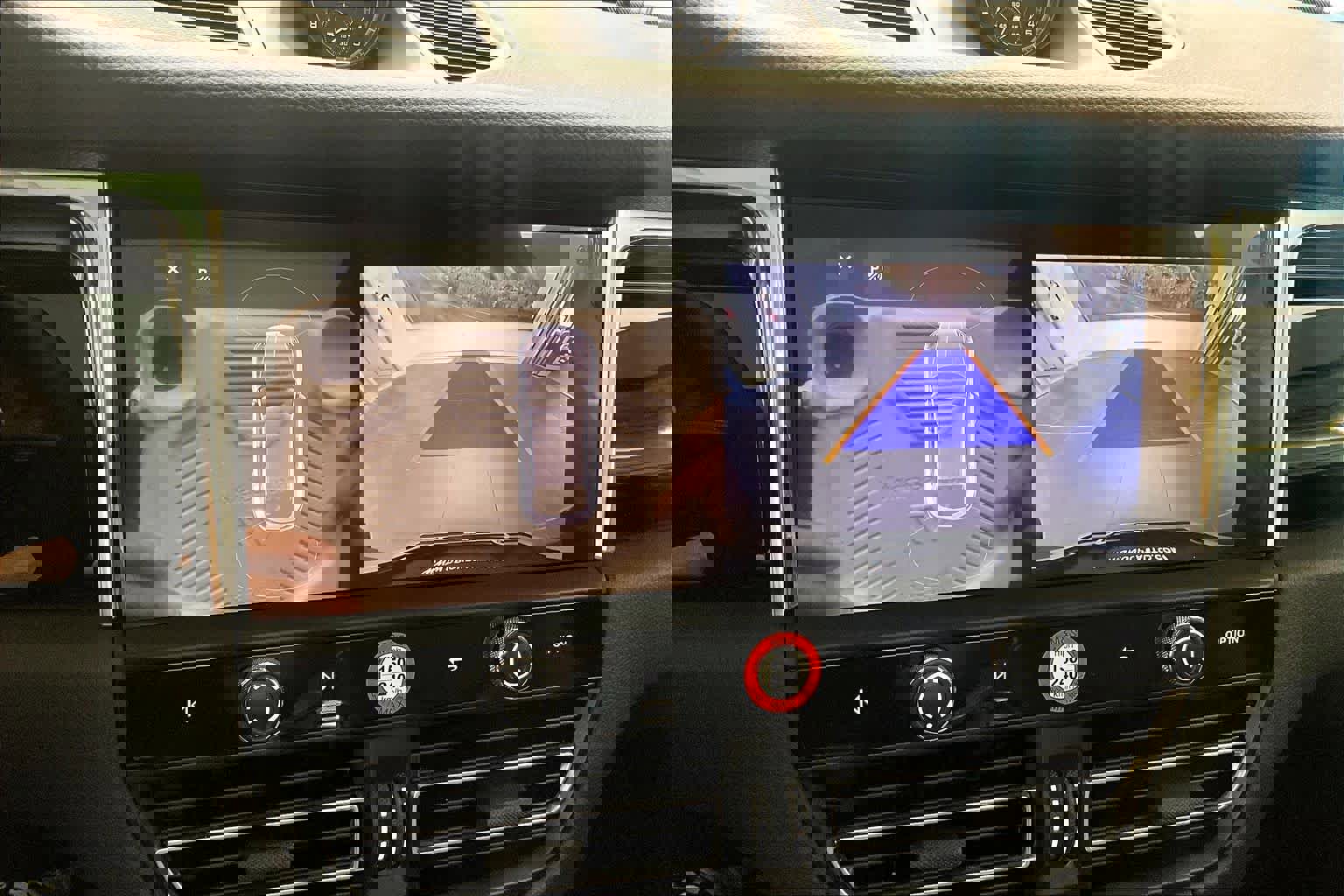 Used 2025 Porsche Macan image 28