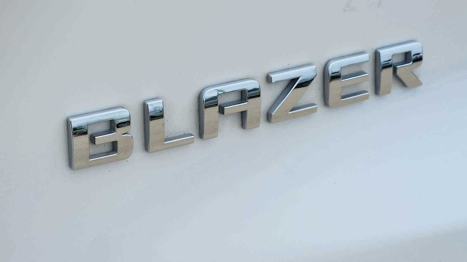 Used 2023 Chevrolet Blazer Premier w/ Driver Confidence II Package FWD image 36